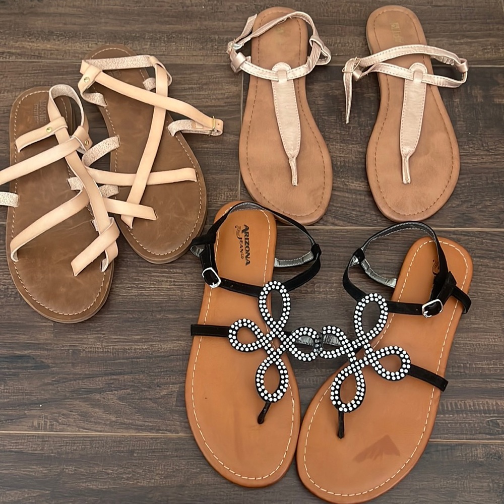3 pairs of sandals